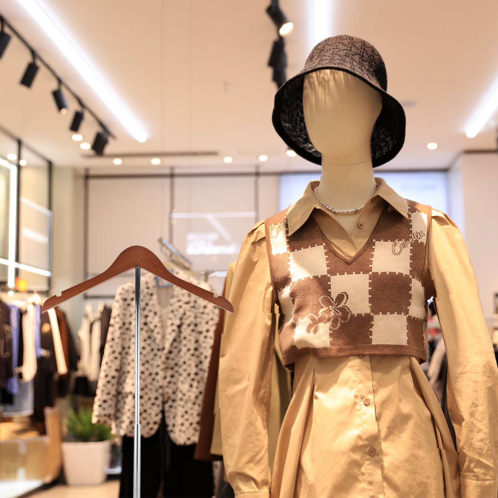 Exhibidor de Ropa en Forma de  - Baby Clothing Stores reseña y precio